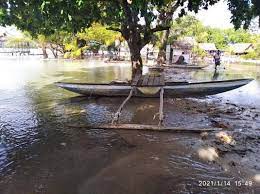 Saltwater inundation in the west New Britain province of Papua New Guinea. Photo: Facebook